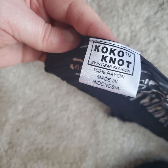 Scarf🍒 - Picture 4 of 5